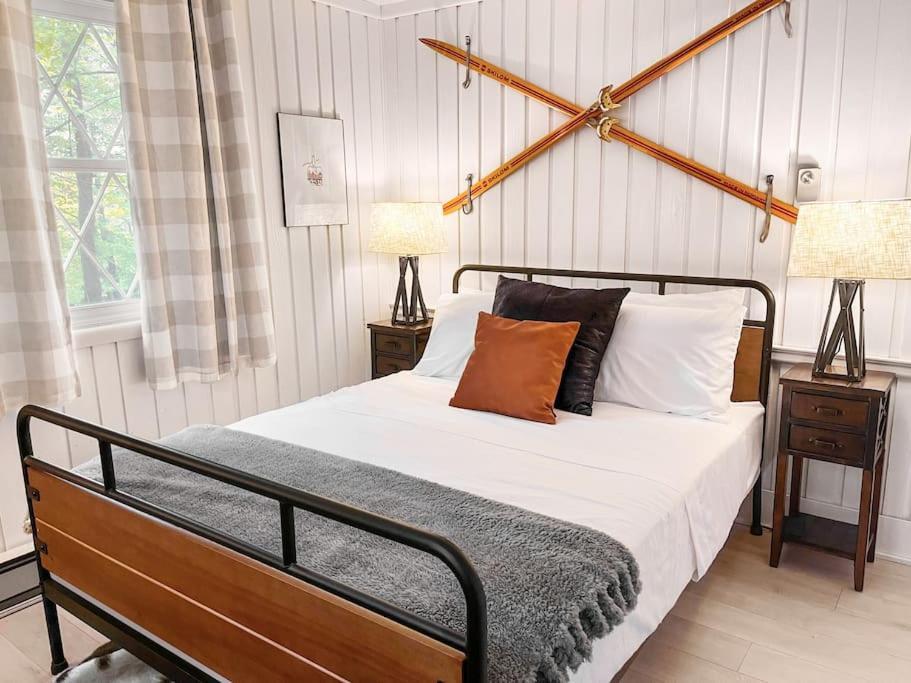 Stylish And Cozy Cabin, Walking Distance To Big Bass Hébergement de vacances *