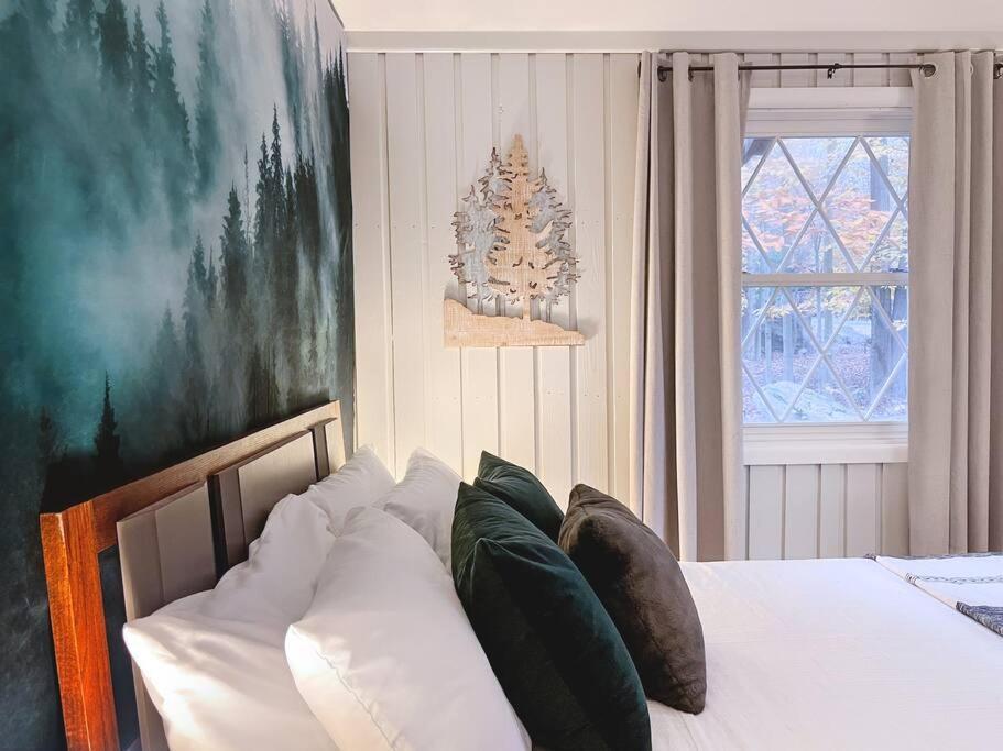 Stylish And Cozy Cabin, Walking Distance To Big Bass Hébergement de vacances Gouldsboro